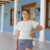 Blusa con textura de flor 3D