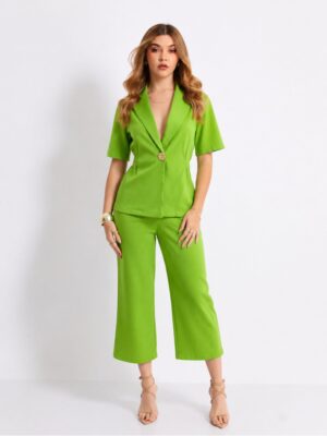 Set Blazer Manga Corta y Pantalon Capri